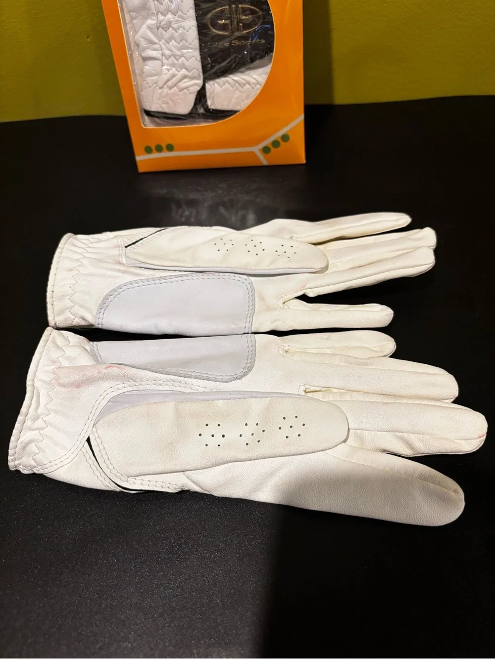 FootJoy WeatherSof Men's Golf Gloves Pair Size LM White/Black Leather Blend